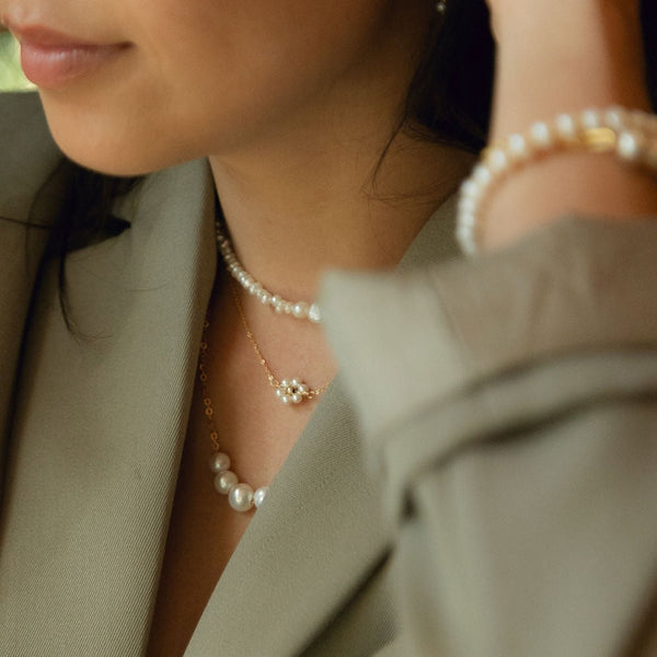 Daisy Pearl Necklace - - Necklaces - Ofina