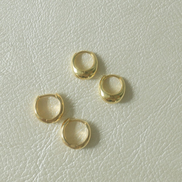 Elongated Nugget Huggies - - Earrings - Ofina