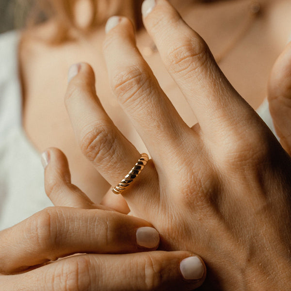 Twirl Ring - - Rings - Ofina