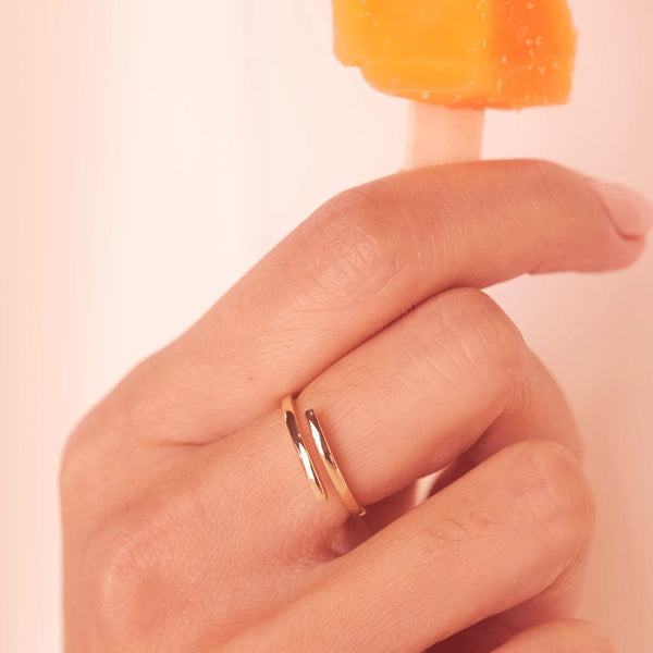 10k Solid Gold Open Twirl Ring - - Rings - Ofina