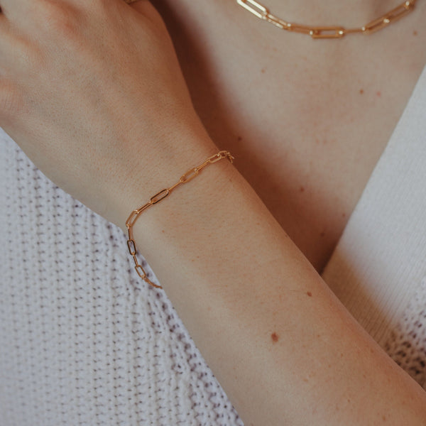 Oval Link Toggle Bracelet - - Bracelets - Ofina