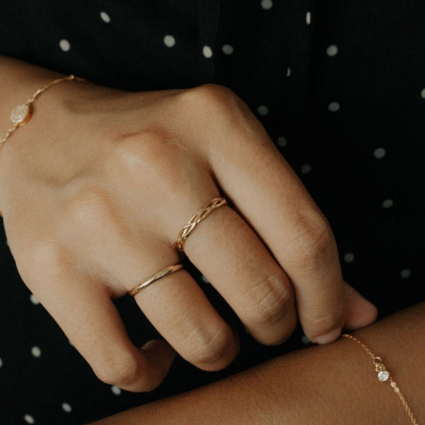 10k Solid Gold Twist Ring - - Rings - Ofina